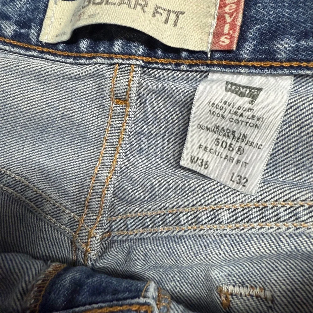 Vintage y2k Levi's 505 Jeans